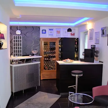 Hotel Les Nations 3*