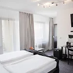 酒店 雷斯国家酒店 3*