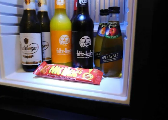 Les Nations Отель