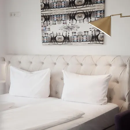 Les Nations Hotel 3*