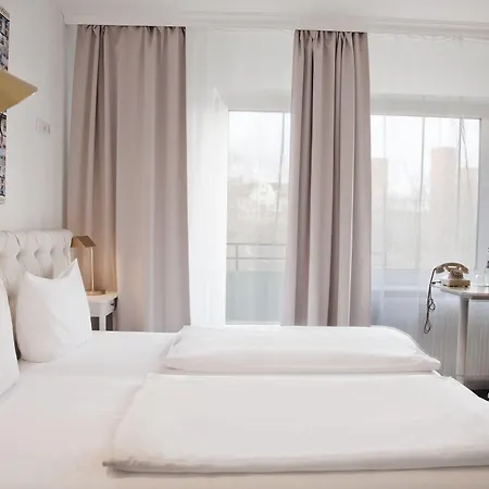 Les Nations Hotel Berlín