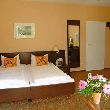 雷斯国家酒店 3* 柏林