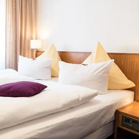 Hotel Les Nations 3*