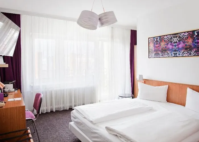 Hotel Les Nations 3*